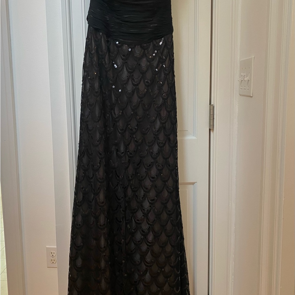 Elegant Black Strapless Gown - Holiday Black Tie